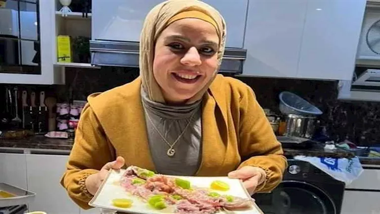 محاكمة التيك توكر "أم مكة" بتهمة بث فيديوهات خادشة اليوم