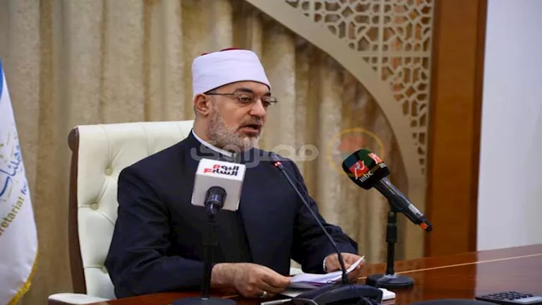 الإفتاء تحسم حكم الاحتفال بالمولد النبوي بالمديح وقراءة القرآن وتوزيع الطعام