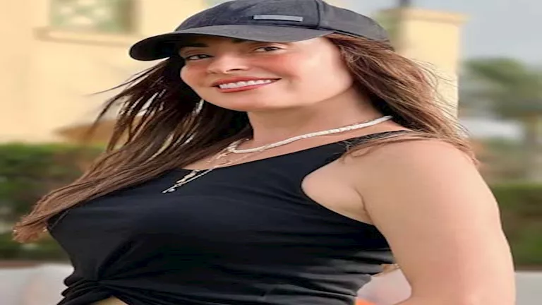 ″قمر الساحل”.. أحدث ظهور لـ نرمين الفقي والجمهور يغازلها (صور)