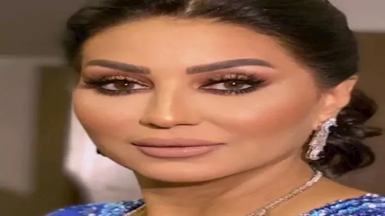 وفاء عامر تنطلق إلى دبي لعرض مسرحية "فيلم رومانسي"