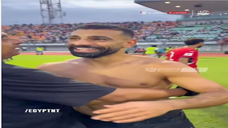 محمد صلاح يعد الجماهير بالصعود بعد التعادل مع بوركينا فاسو