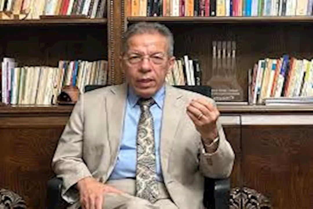 نقيب الأطباء الدكتور أسامة عبد الحي