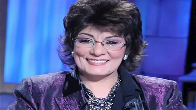 سماح أنور تكشف عن علاقة خاصة مع أحمد زكي: "كان يحبني لكن لا يحب شغلي"