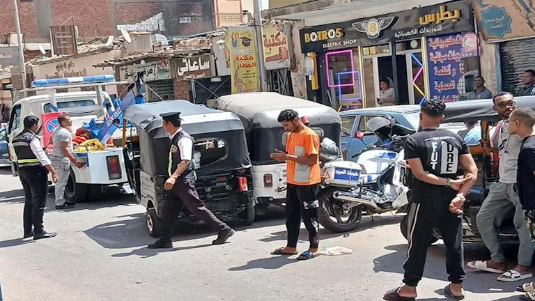 المرور: ضبط 862 دراجة نارية لعدم ارتداء الخوذة