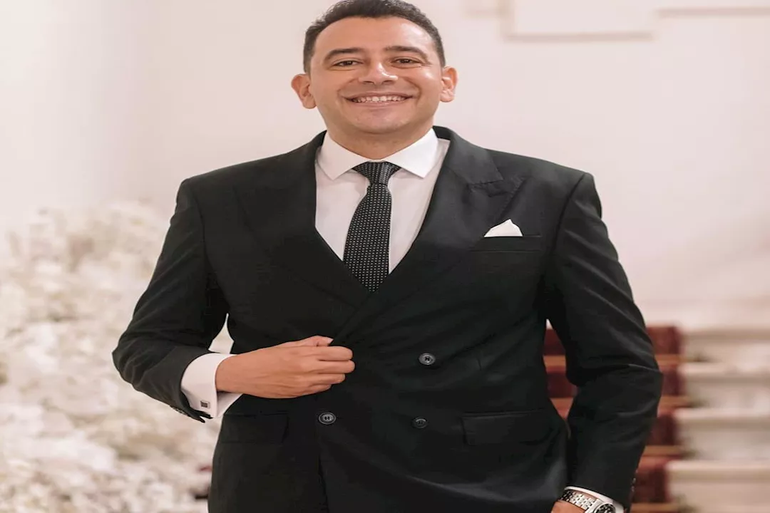 الدكتور عمرو حسن