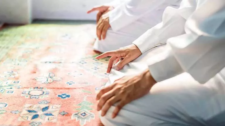 موعد أذان وصلاة المغرب ليوم الثلاثاء.. ومن صالح الدعاء بعد ختم الصلاة