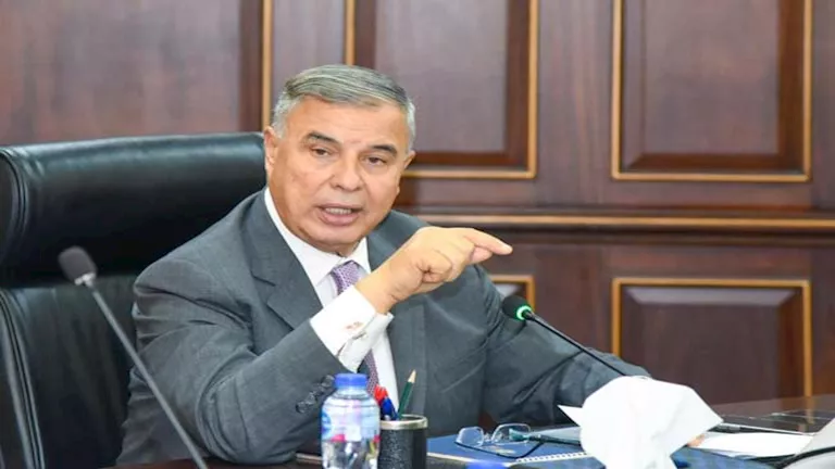 خصم 50% على الرسوم.. تسهيلات كبيرة لتراخيص المحال في الإسكندرية