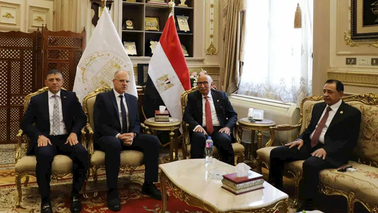 رئيس مجلس القضاء الأعلى يستقبل رئيس الجامعة الألمانية بالقاهرة