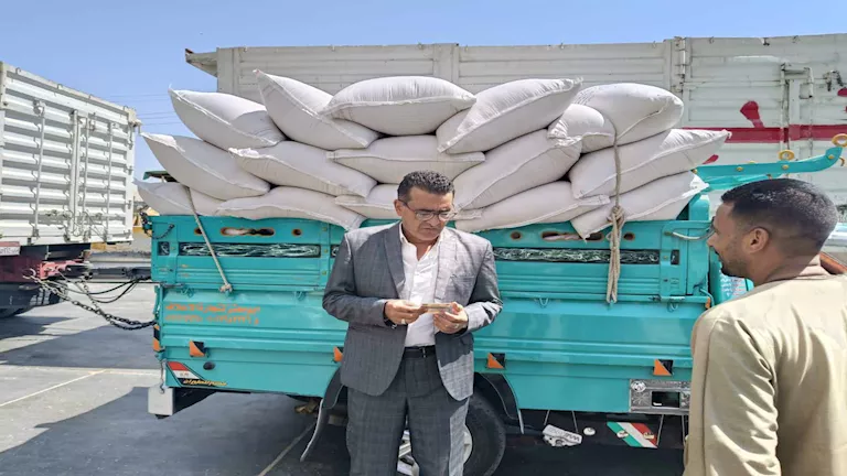 خلال 24 ساعة.. ضبط 7 أطنان دقيق بلدي مدعم قبل بيعها بالسوق السوداء