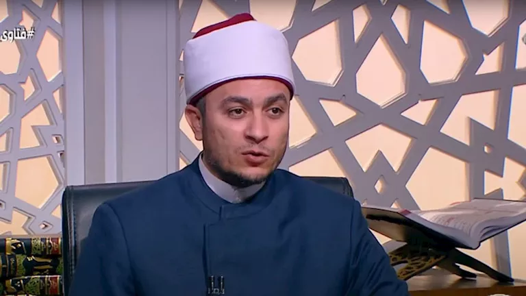 هل كسب المال من عمل "لايكات" على مقاطع الفيديو حلال؟.. أمين الفتوى يجيب