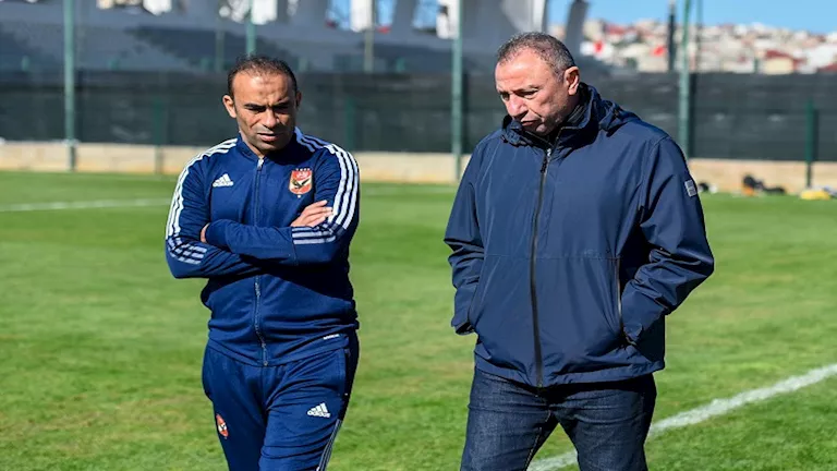 الخطيب يطلب من عبدالحفيظ تجهيز أوراق ترشحه لانتخابات الأهلي المقبلة