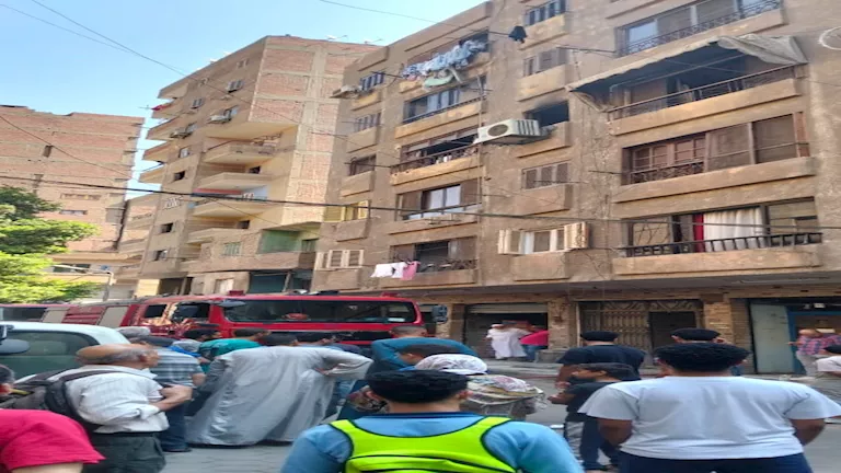 النيران تبتلع 3 عقارات بالشرابية.. 5 حالات اختناق وإنقاذ في اللحظات الأخيرة