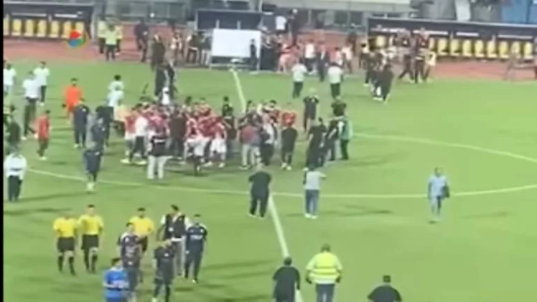 احتفالات الأهلي وحزن الزمالك بعد قمة الدوري