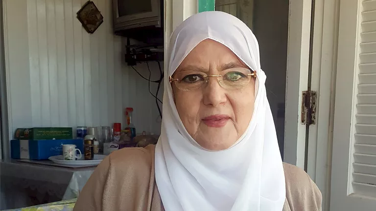 "كفاية وعيب".. شمس البارودي تحذر من صفحة تحمل اسمها 