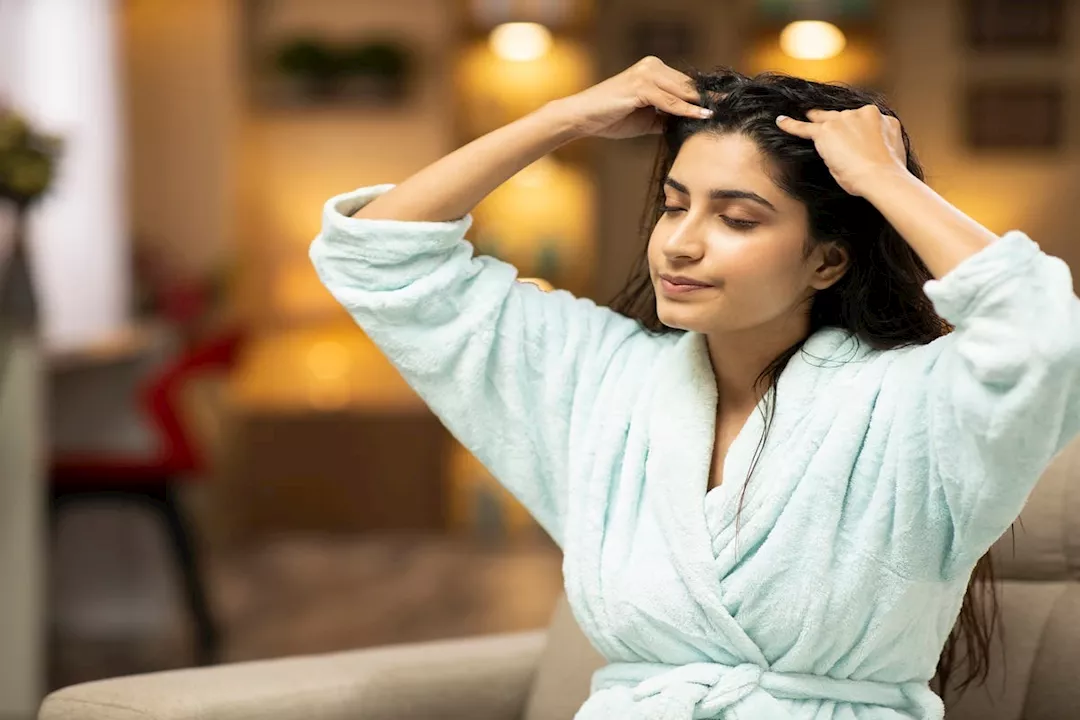  تدليك فروة الرأس