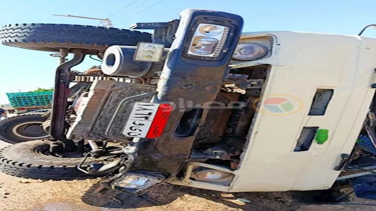 مصرع وإصابة 5 في انقلاب سيارة على الصحراوي الغربي بأسيوط