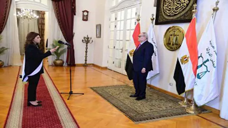 القضاة والقاضيات الجدد يؤدون اليمين القانونية أمام رئيس مجلس الدولة