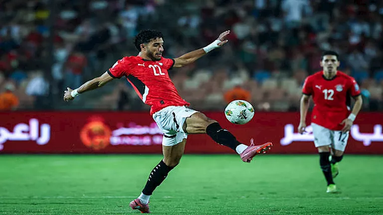 بيراميدز يتخطى الأهلي وموعد انضمام مرموش لمنتخب مصر