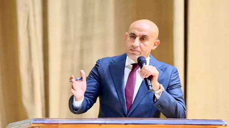 محمد عبد اللطيف                                   