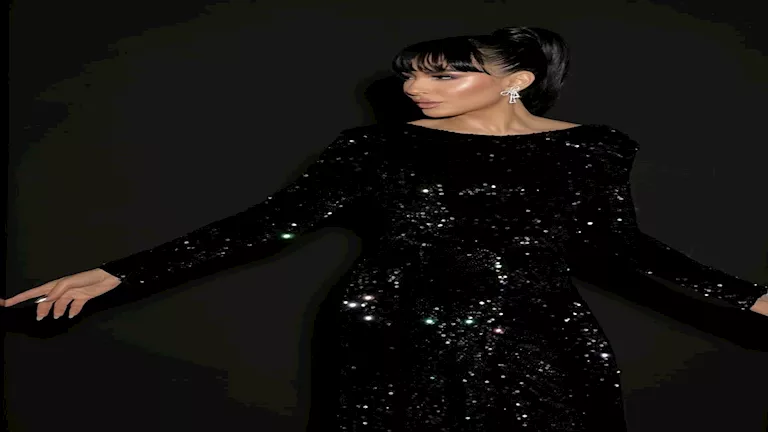 ⭕ ساندي بفستان لامع في أحدث ظهور ... إيه أكتر أغنية بتحبها ليها؟