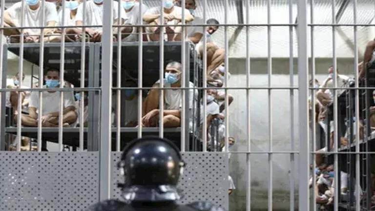 منظمات حقوقية: إطلاق سراح السجناء السياسيين في فنزويلا يسير بوتيرة بطي