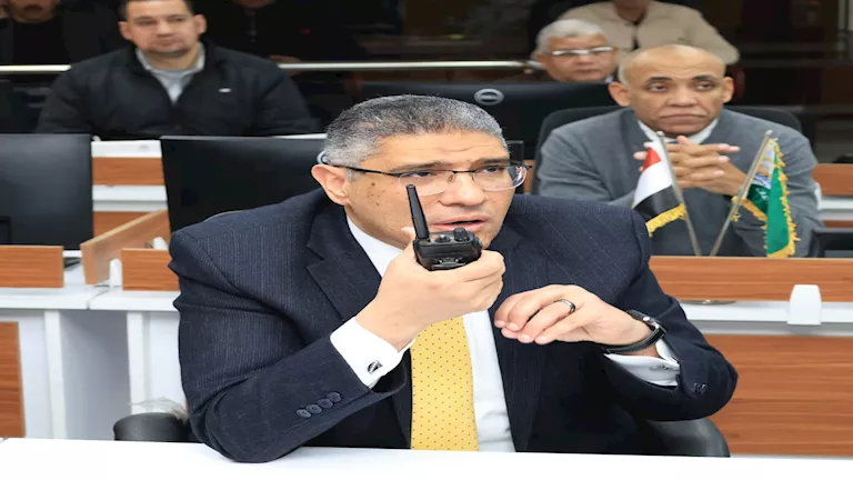 محافظ الجيزة يقود حملات لإزالة موقف عشوائي للتوك توك بمدخل المجزر الآل