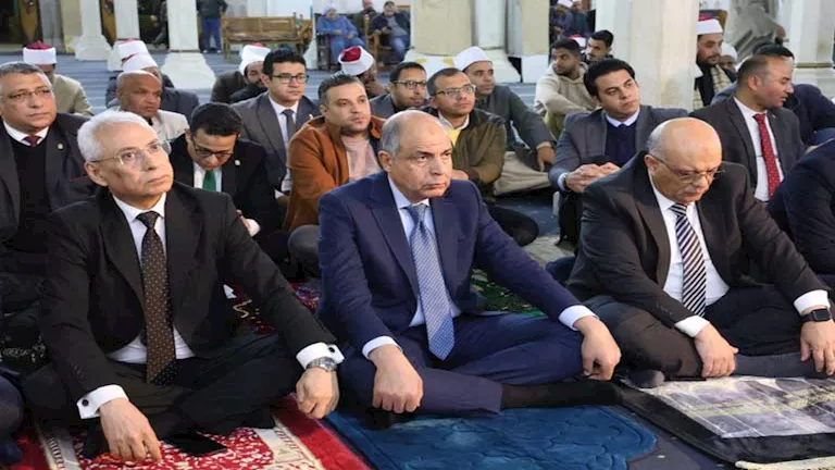 محافظ المنيا يشهد احتفالية “الإسراء والمعراج” بمسجد صلاح الدين (صور)