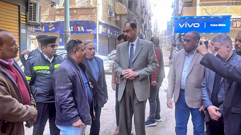 جولة ميدانية لمحافظ سوهاج لمتابعة جاهزية شوارع حي شرق للرصف
