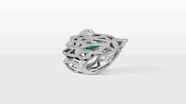 بعد صعودها لقمة التريند.. هدى المفتي تتألق بفستان خلاب وخاتم يتخطى قيمته الـ 2 مليون في Joy Awards