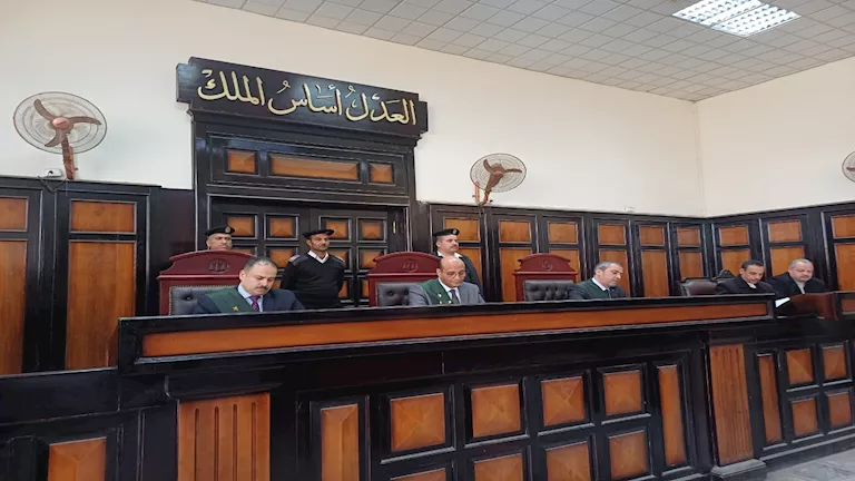 المؤبد لعامل ضبط متلبسًا بالاتجار في الشابو بأسيوط