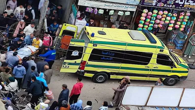 مصرع عامل بناء سقط من الطابق السادس بالبحيرة