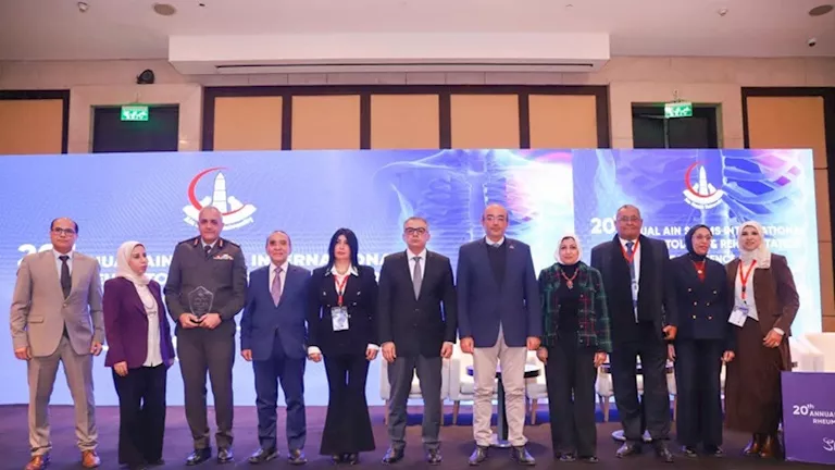 أبرزها هشاشة العظام.. توصيات مؤتمر الروماتيزم والتأهيل بطب عين شمس 