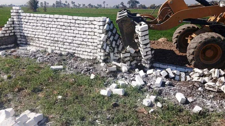 إزالة 361 حالة تعدِِ على الأراضي الزراعية وأملاك الدولة بسوهاج