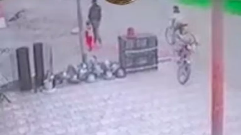 مهتز نفسي يحاول خطف طفل في المنوفية.. والأم تتنازل عن المحضر