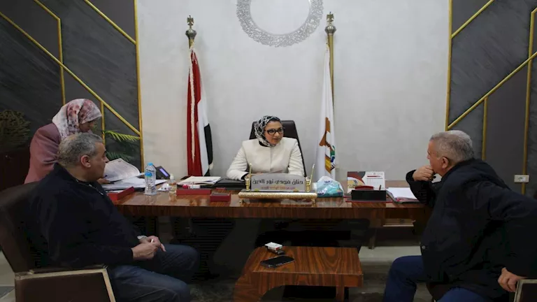 اجتماع مهم لبحث إنشاء أول “صيدلية إسعاف” بالوادي الجديد