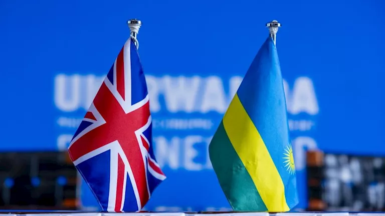 رواندا تطالب بريطانيا بـ100 مليون جنيه إسترليني بسبب إلغاء اتفاقية الل