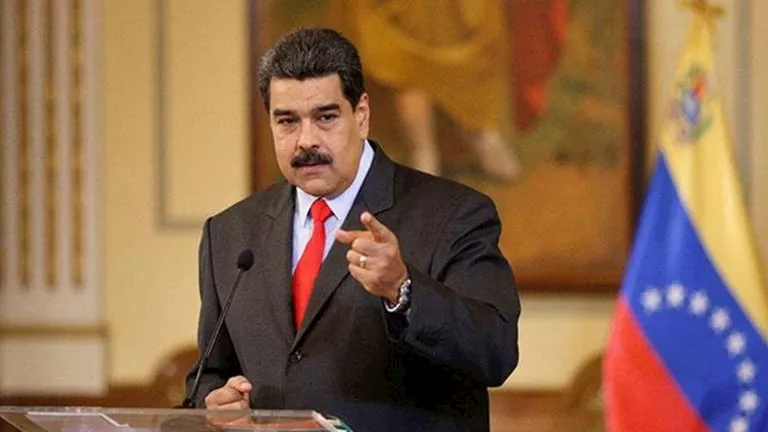 مسؤول أمريكي: الولايات المتحدة تشن ضربات داخل فنزويلا 