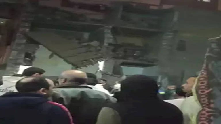 انهيار منزل مكون من ثلاثة طوابق بمركز مغاغة بالمنيا