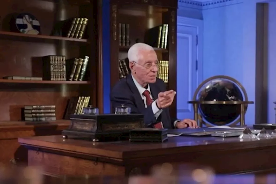 ما هي أسباب القيء المستمر؟- حسام موافي يوضح الأمراض المحتملة