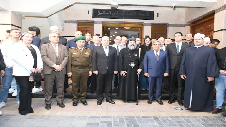 محافظ الدقهلية فى كنيسة العذراء: وحدة الصف ركيزة أساسية لاستقرار الوطن