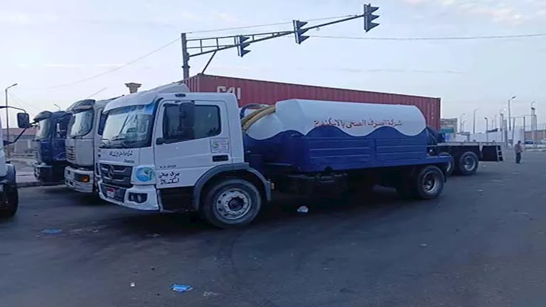 محافظ الإسكندرية يوجه برفع درجة الاستعداد القصوى (2)