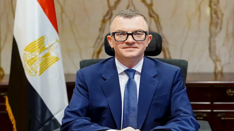 وزير التخطيط الجديد يؤكد على تعزيز التنسيق الحكومي خلال المرحلة المق