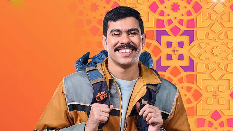 "أخويا كومبارس صامت"..أحمد رمزي يسخر من ظهور شقيقه في مسلسل "فخر الدلتا" 