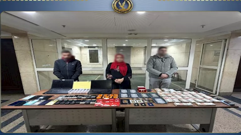 سقوط عصابة دولية تسرق أموال المصريين عبر “إنستاباي