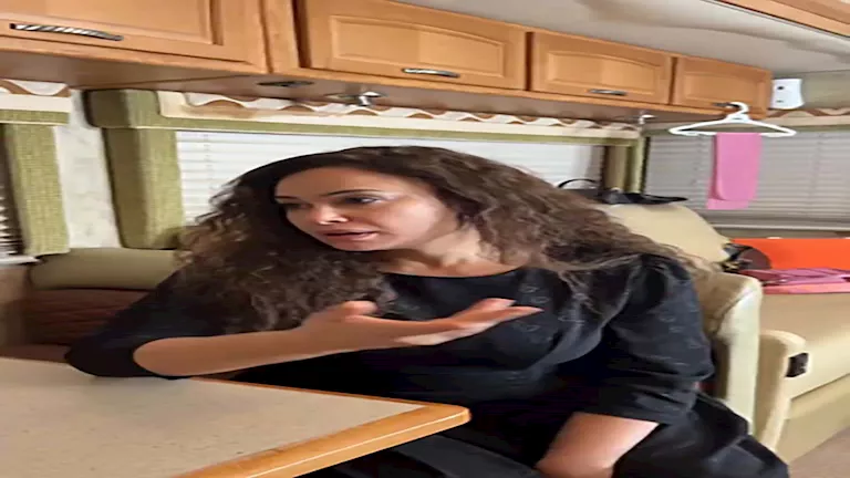 هند صبري من تصوير مشهدها مع احمد خالد صالح (2)