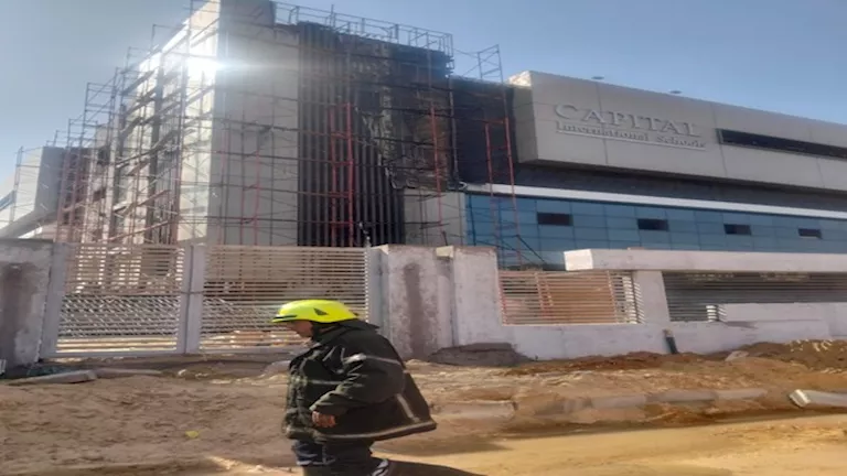 تفاصيل حريق مدرسة تحت الإنشاء في القاهرة الجديدة