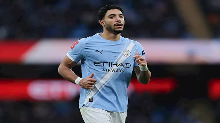 سيلعبون وهم صائمون.. 55 لاعبا مسلما في الدوري الإنجليزي