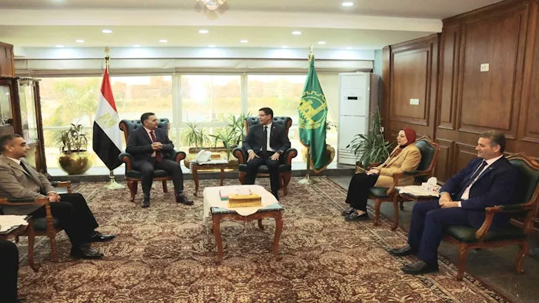 رئيس جامعة بنها يهنئ محافظ القليوبية الجديد ويؤكد استمرار التعاون المش