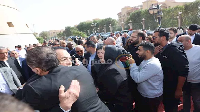 صور.. تشييع جثمان شقيقة النائب محمد أبو العينين من مسجد الشرطة