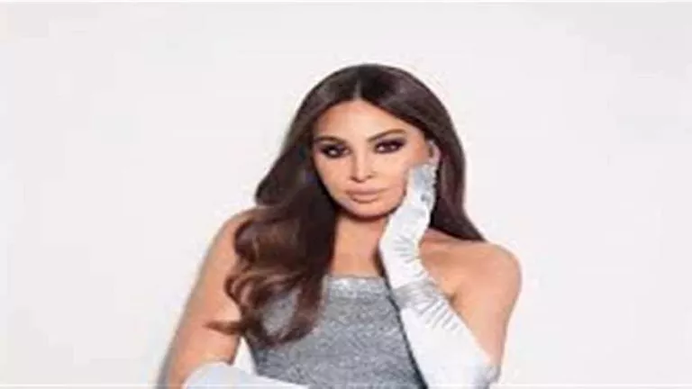 إليسا المطربة